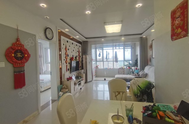 尚东新城邦南区 正规商品房 带电梯 房龄新 低容积 南北通透