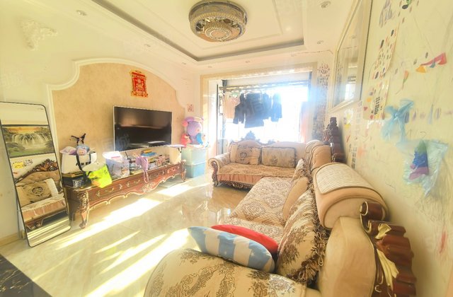 香港城2室2厅81.05㎡53万二手房图片