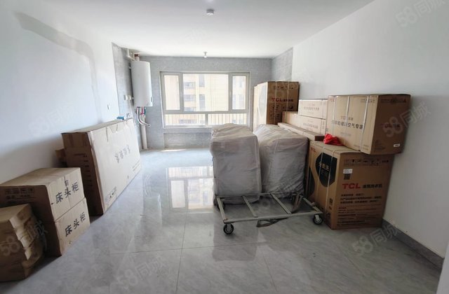 住悦府逛万达 真正三叶草 带车位地下室 嘎嘎新房未住水城悦府