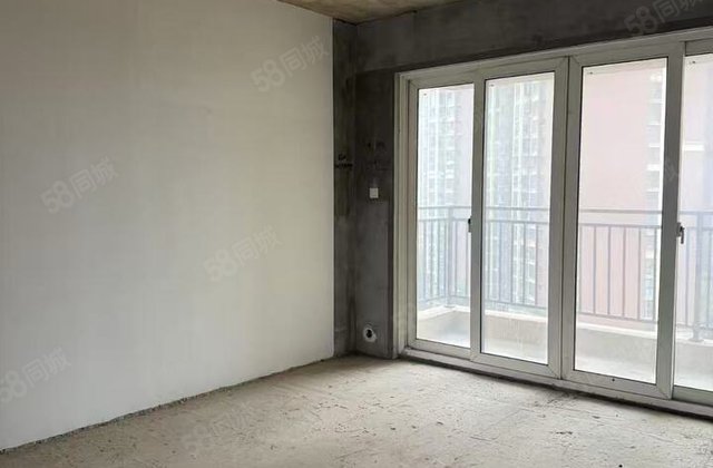 保利香槟国际4室2厅116.63㎡53万二手房图片