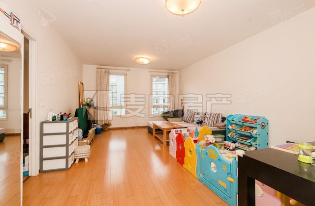 上第MOMA3室2厅145㎡880万二手房图片