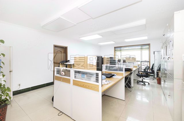 曙光花园望山园3室2厅180.23㎡1200万二手房图片