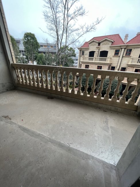 兰溪江山美墅(别墅)5室3厅5卫285㎡南北285万