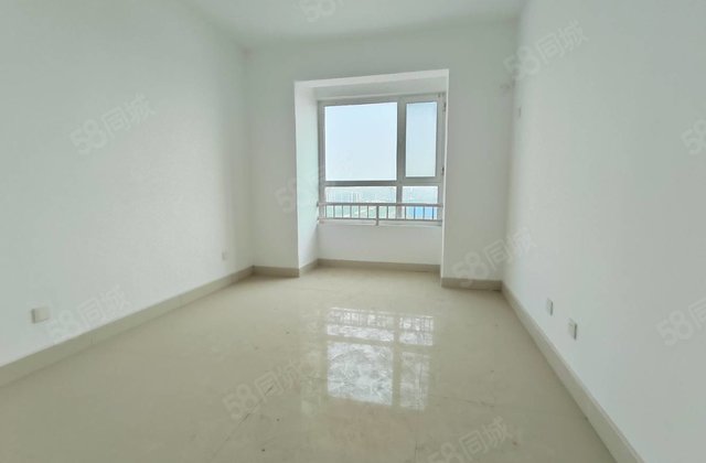 新房未住 电梯单价5 一手手续 有车位阿卡电大附近 幸福里