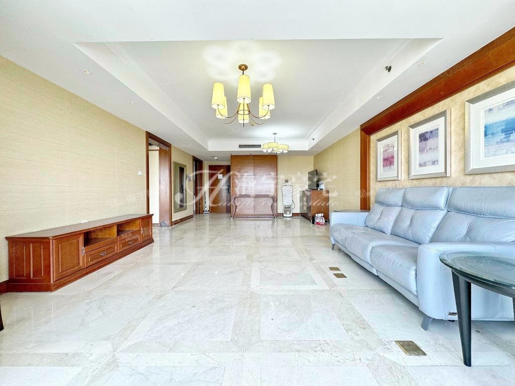 棕榈泉国际公寓1室2厅2卫123.53㎡南1018万