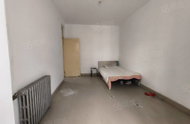 老东昌！西姚组团！益民胡同附近！带车库！小区停车方便