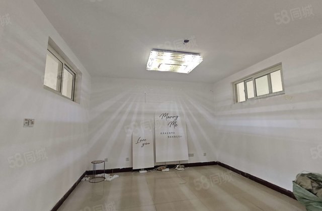 嘉明 交通便利 南北通透 刚需小三居 中间楼层 产权清晰