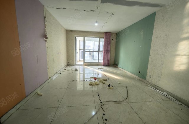 阿尔卡迪亚 婚房年轻人刚需必选！免大税 中间好楼层 随时看房