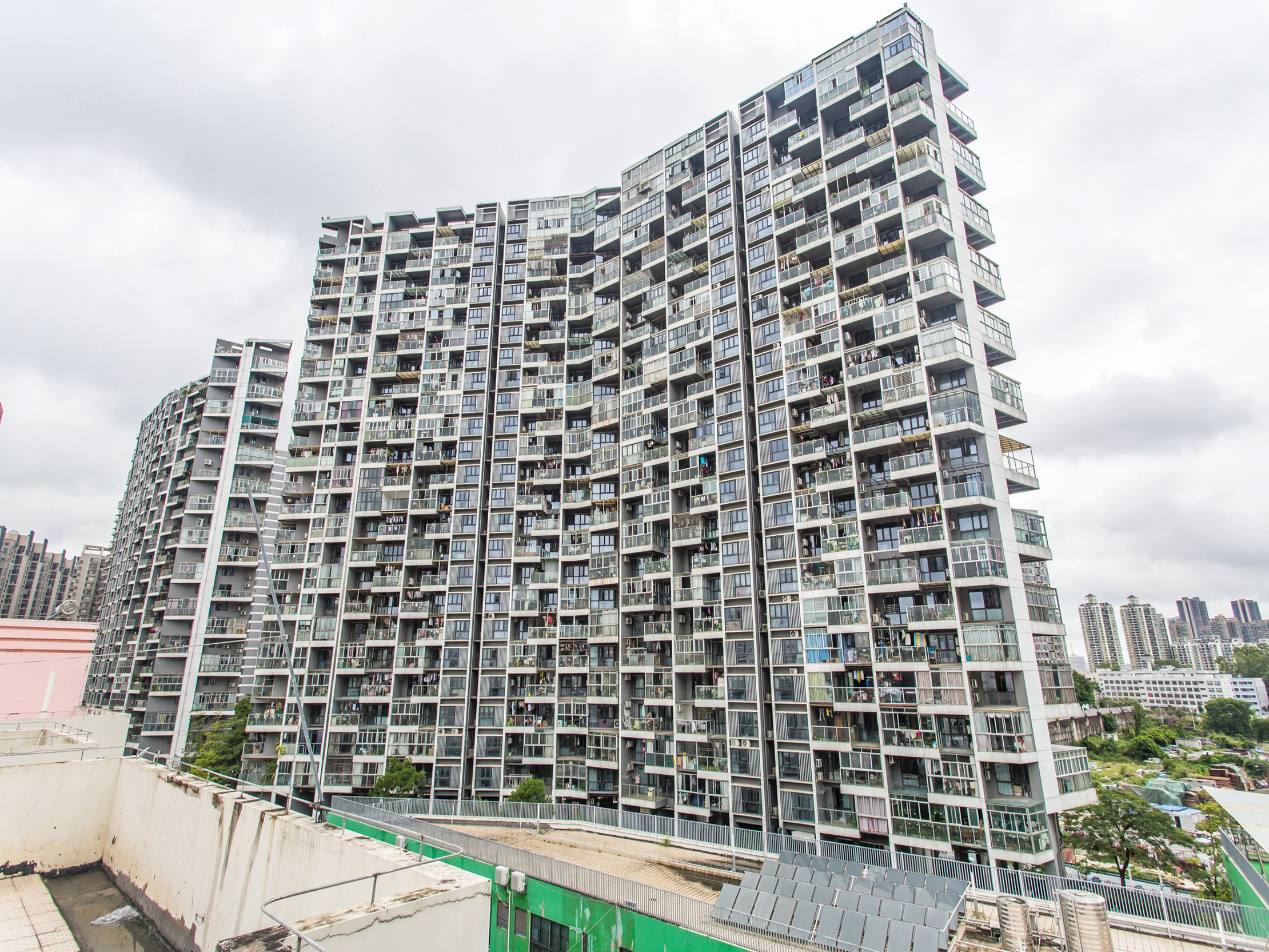 金地梅陇镇(一二三期)3室2厅2卫122.8㎡南北0万