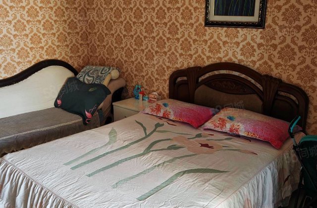 爱琴海花园(二期)1室1厅48.3㎡32万二手房图片