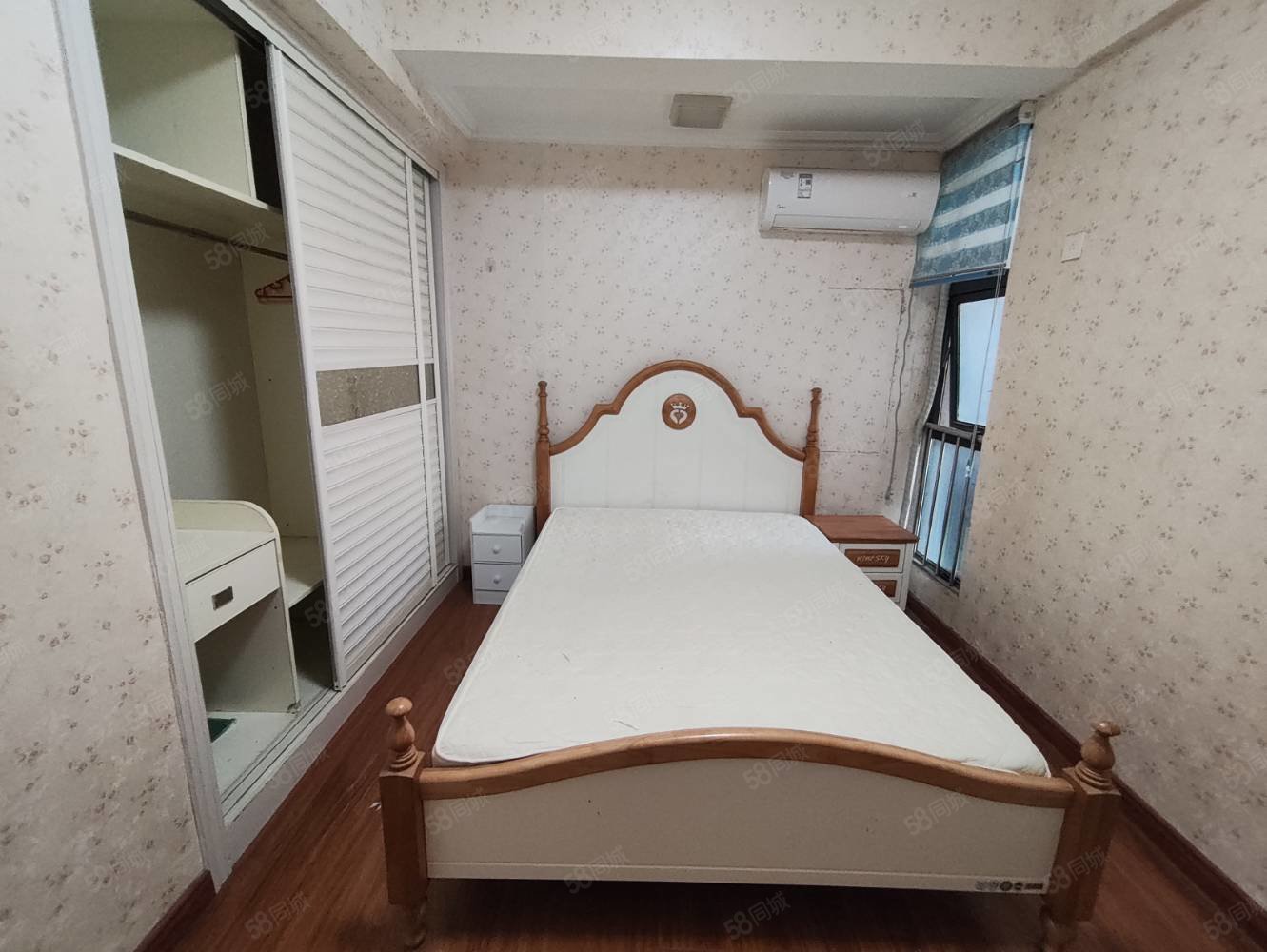 奥林清华3室2厅1卫124㎡南北60万