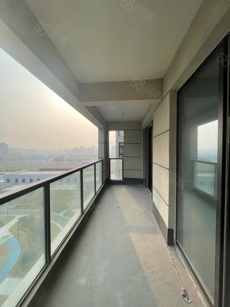 郡府丨飞机户型采光好丨一梯一户丨送车库八楼,太湖郡府-盐城58同城