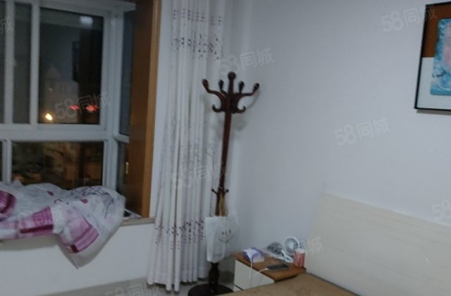 东盛花园5室2厅214.95㎡100万二手房图片