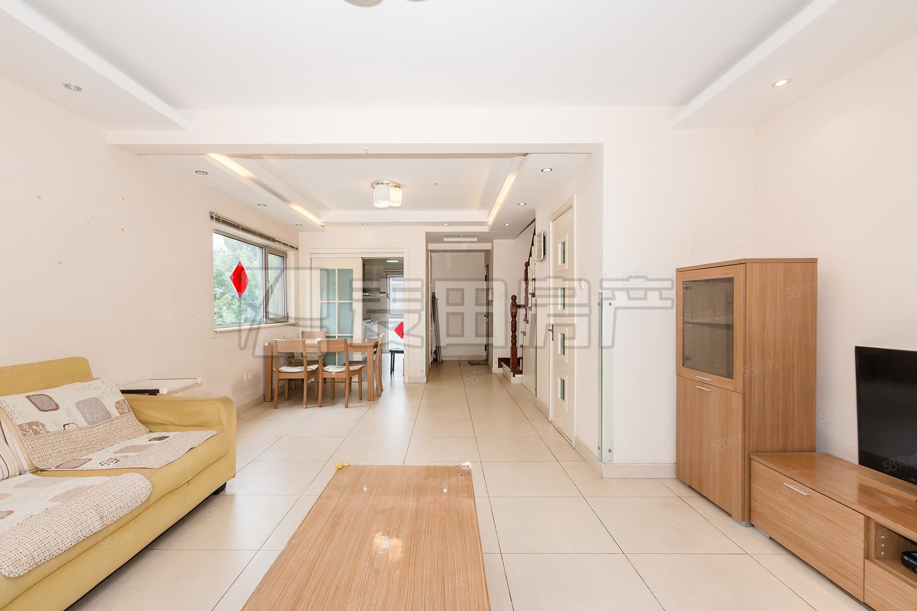 領秀新硅谷CD區(qū)3室2廳2衛(wèi)99.66㎡南北750萬