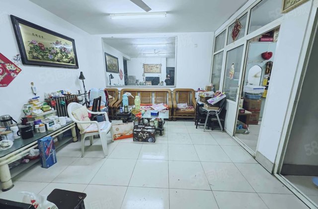 刚需小三居 楼层好 医疗配套成熟 出行方便 低密宜居