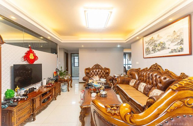 藏珑湖上国际花园4室2厅134.67㎡115.5万二手房图片