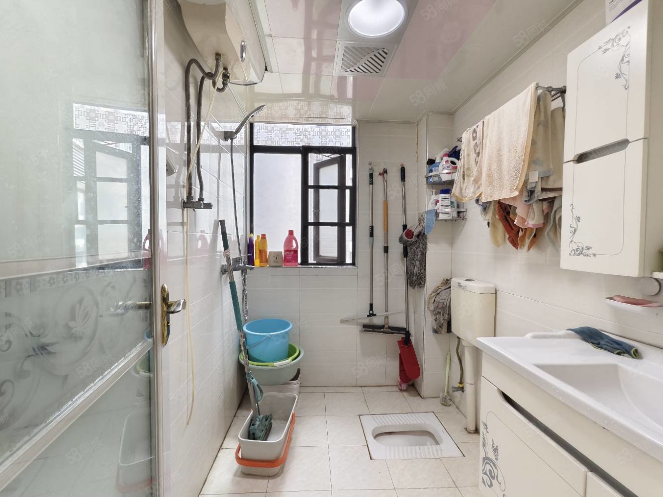 维多利亚3室2厅2卫135㎡南北92万