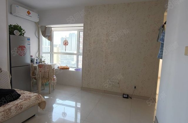 ，急售水岸花语中间楼层，带地下室，随时看房。