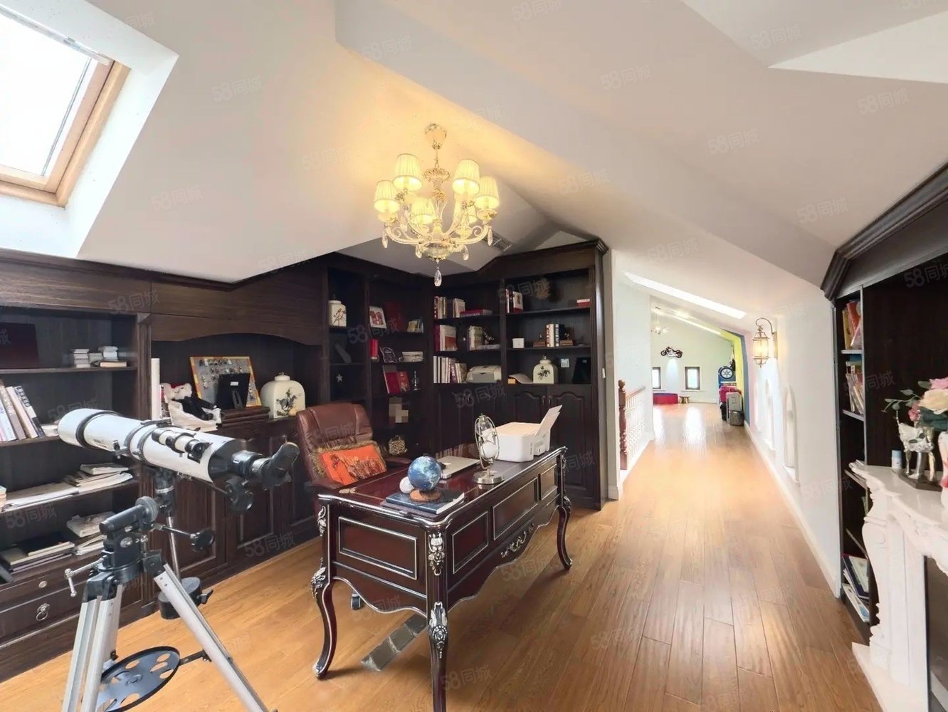 中建紅杉溪谷(東區(qū))6室2廳4衛(wèi)210.55㎡南北1888萬