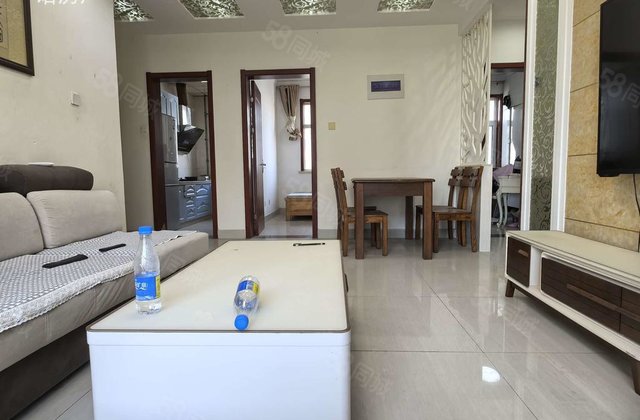 非顶74万买三室非顶楼 带储免大税 有钥匙