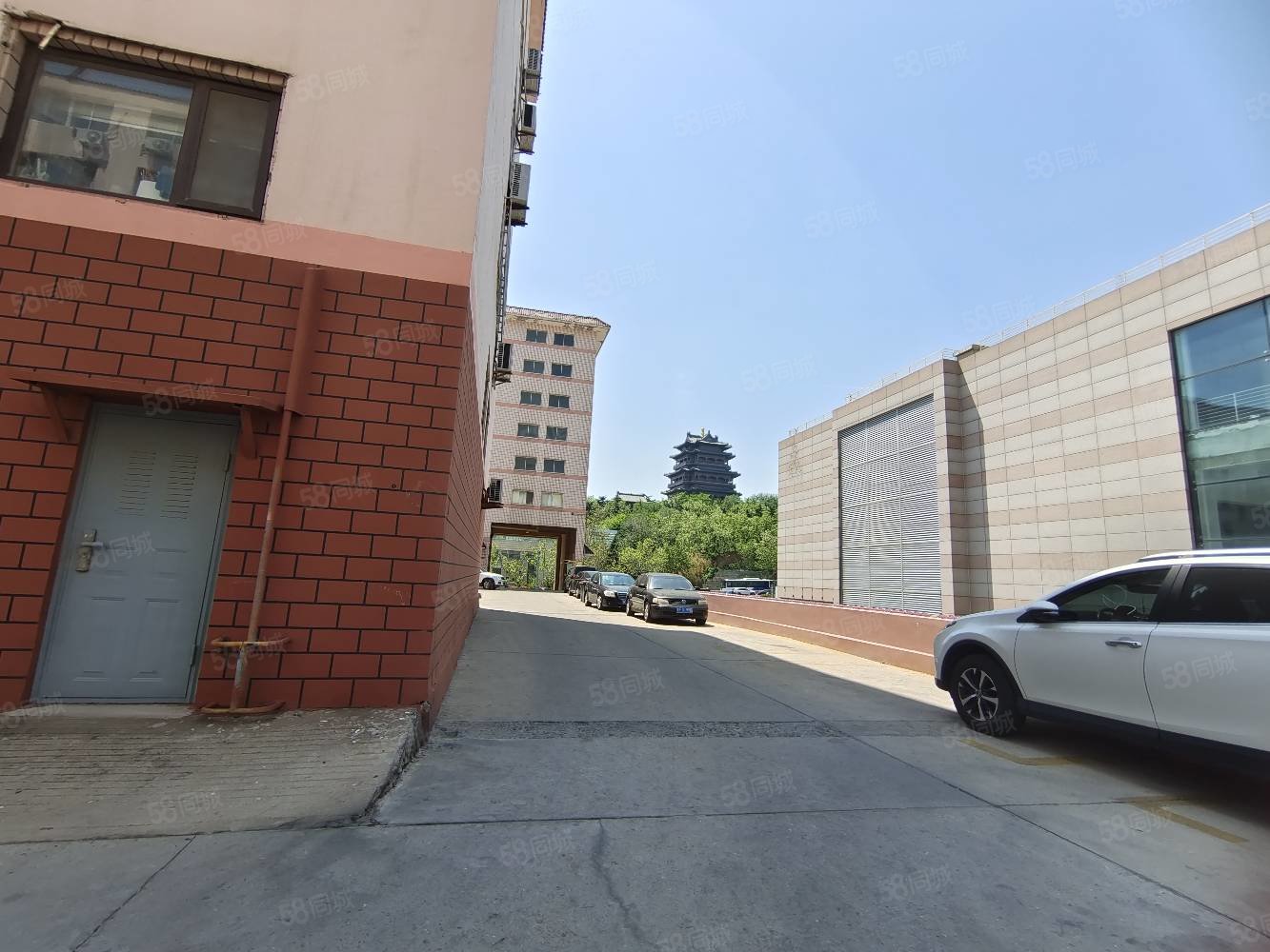 环球广场 鑫城大厦 实验 城里中学 大世界步行街,鑫城大厦-威海58同城