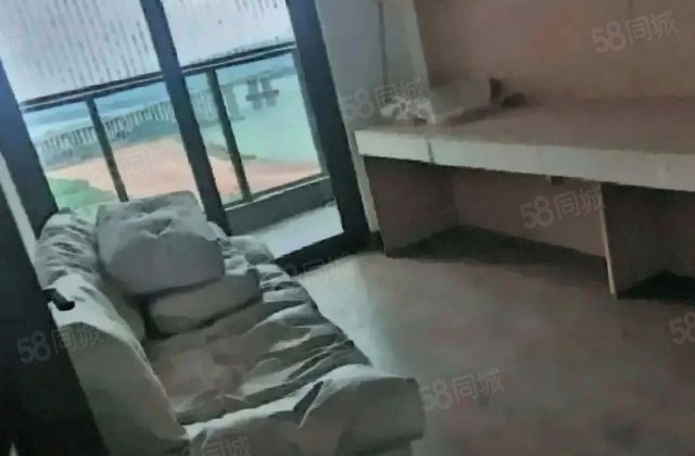 招商臻湾府4室2厅105㎡112万二手房图片