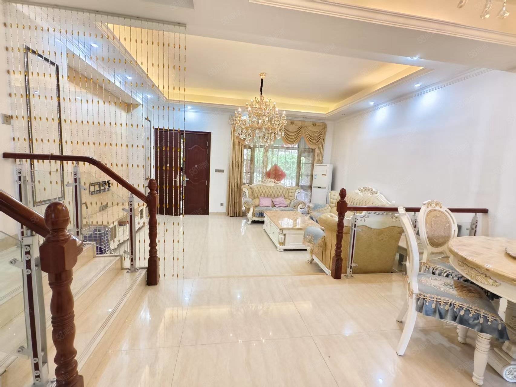 韶关碧桂园4室2厅4卫224㎡南138万