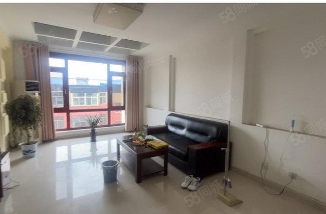 低于市场价50万 房东急售 距离东昌湖100 复试房