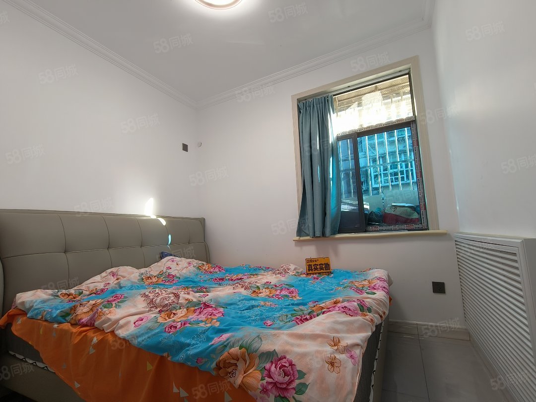 锻造新村2室1厅1卫51.59㎡西南26.8万