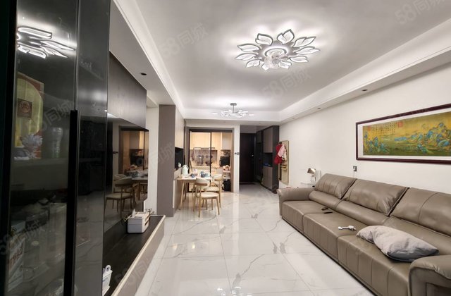 碧桂园国岳府 精装三室双卫 南北通透 免大税 好楼层随时看房