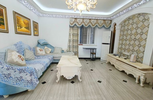 莲富大厦4室2厅105.98㎡328万二手房图片