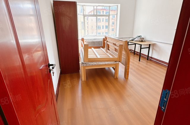 文轩 八中 外国语附近 好楼层 大两居