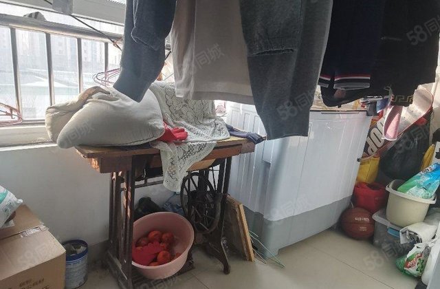 佳苑新城 小区新 商品住宅 刚需小三居 南北通透 近医院