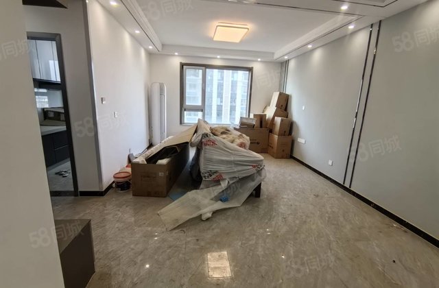 东苑中学一墙之隔  昌润莲城精装未住观景房