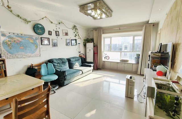 高楼层视野好 精装修 次新小区 交通便利 小三房