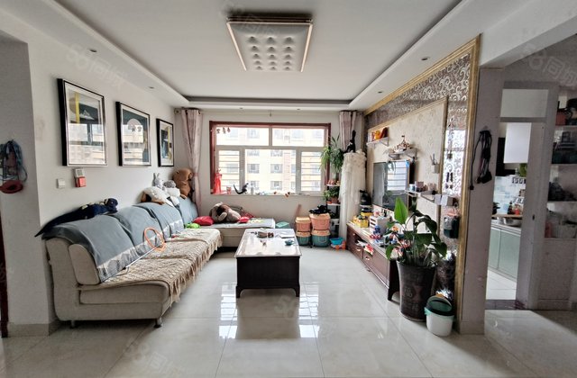 免大税！文轩   裕昌国际 三室两厅，带车位储，全天采光。