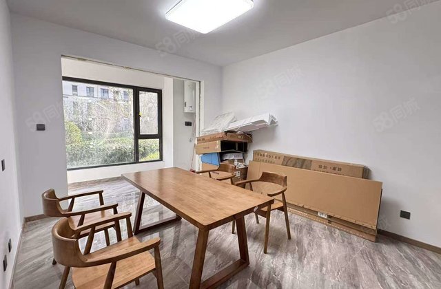 财信学府印象 3房 周边配套完善