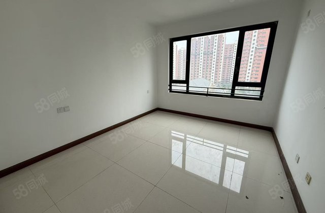 三叶草 新房未住 免大税储 东昌中学 看房方便百合新城国岳府