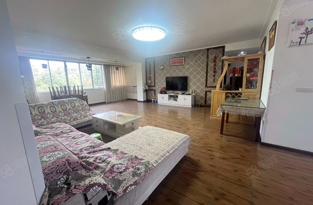 集贤雅舍5室2厅192㎡78万二手房图片