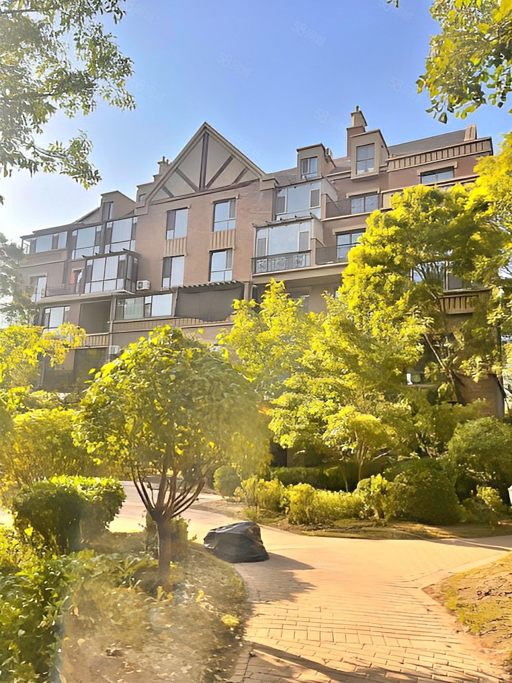 新上别墅长风东绿地半山国际178平合院别墅带阁楼露台