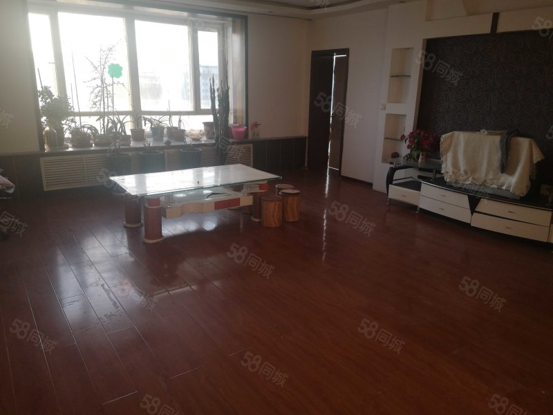 互助县东和路统计局家属院3室2厅2卫145.5㎡南北50万