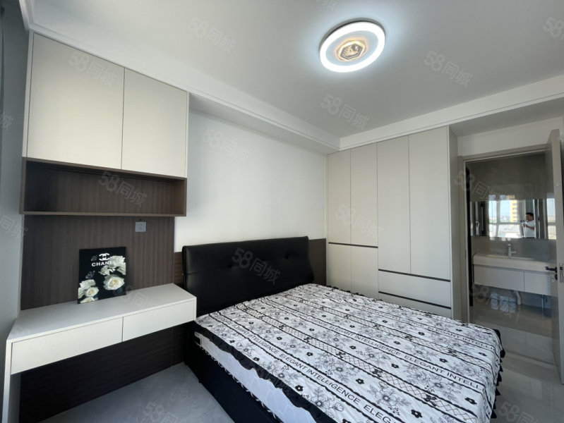 胜利嘉园3室2厅2卫124㎡南北82.8万