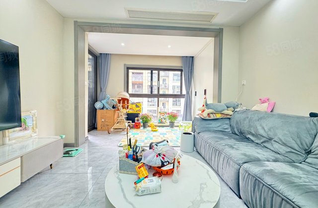 荣盛锦绣南山(B区)4室2厅106.84㎡76万二手房图片