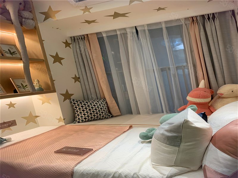 龙华中轴佳兆业,近地铁带精装,总价不到100万