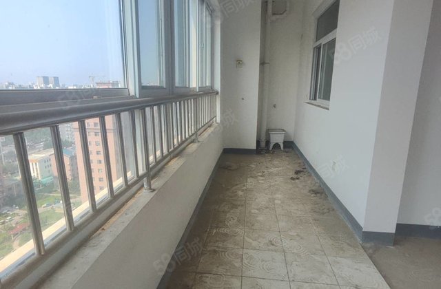 柳园北路！新房未住！送车位！送储！3室！双卫！随时看房！