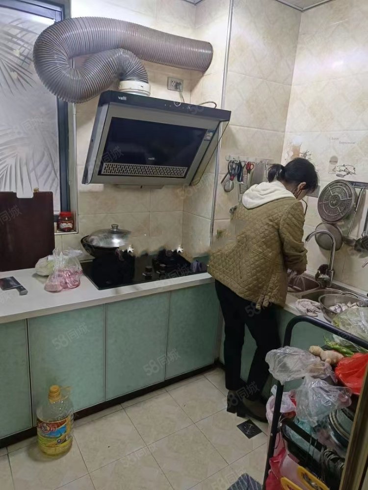 F天下3室2厅2卫120㎡西62万