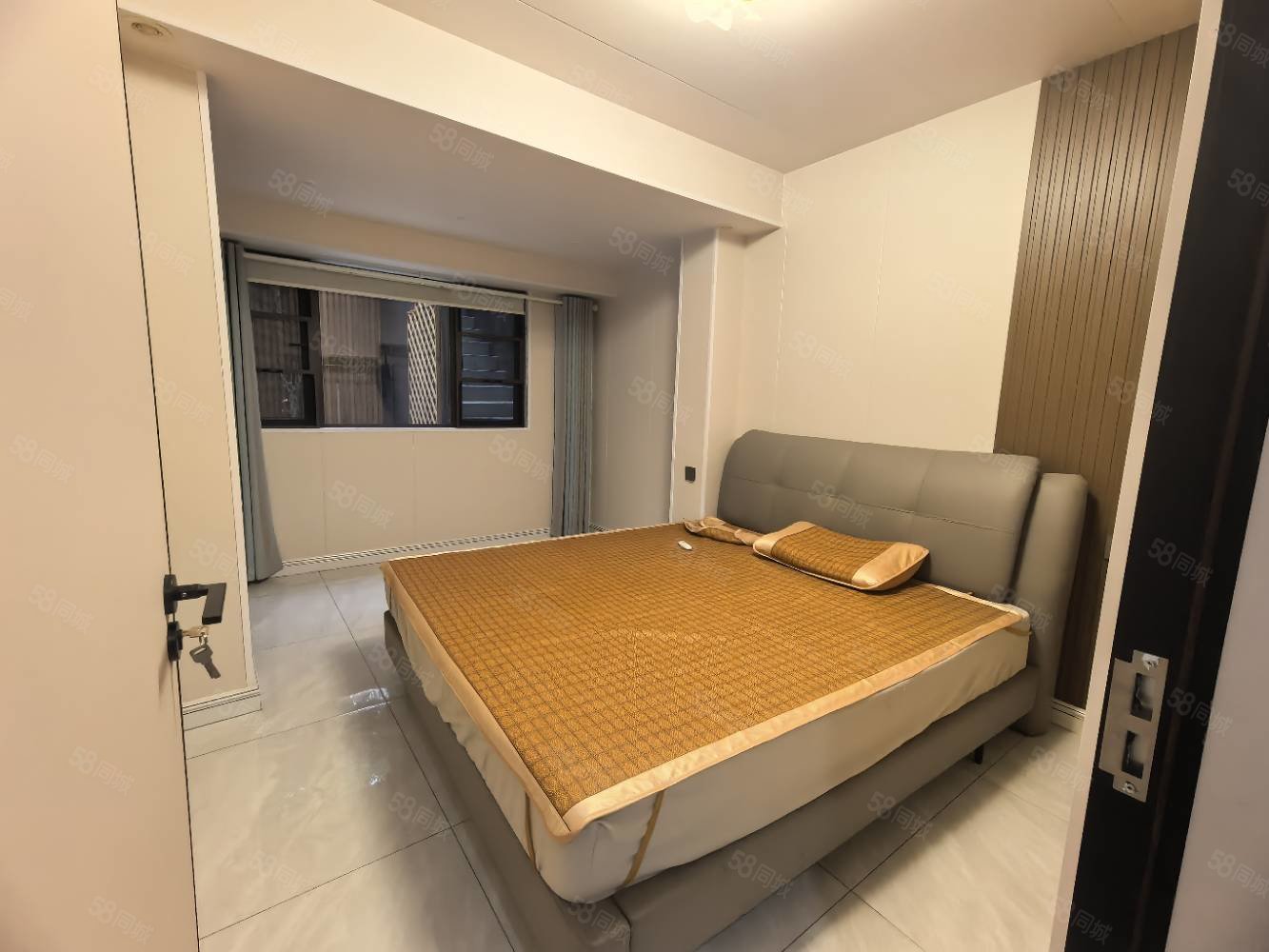 港中旅公元6室2厅3卫143㎡南北189万