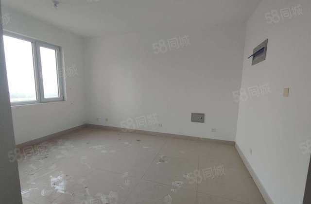 急售 实拍 中间楼层 电梯地暖房 两室两厅 新房未住 已