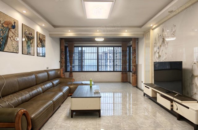 兴荣郡3室2厅98㎡46.5万二手房图片