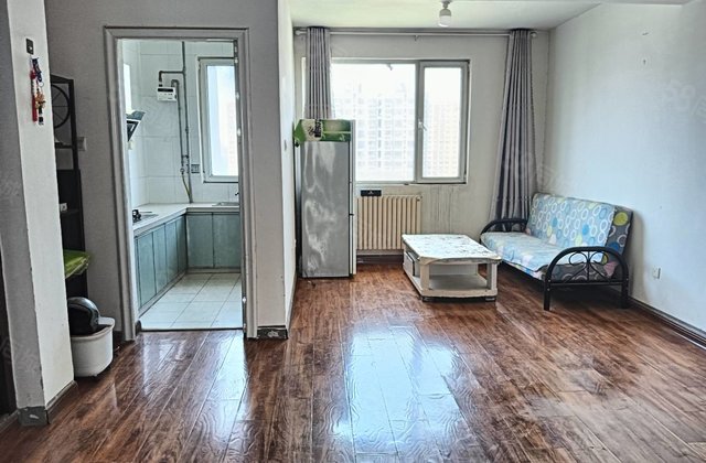 香江附近电梯楼，中层，水城雅居，中通领郡城，月亮湾，